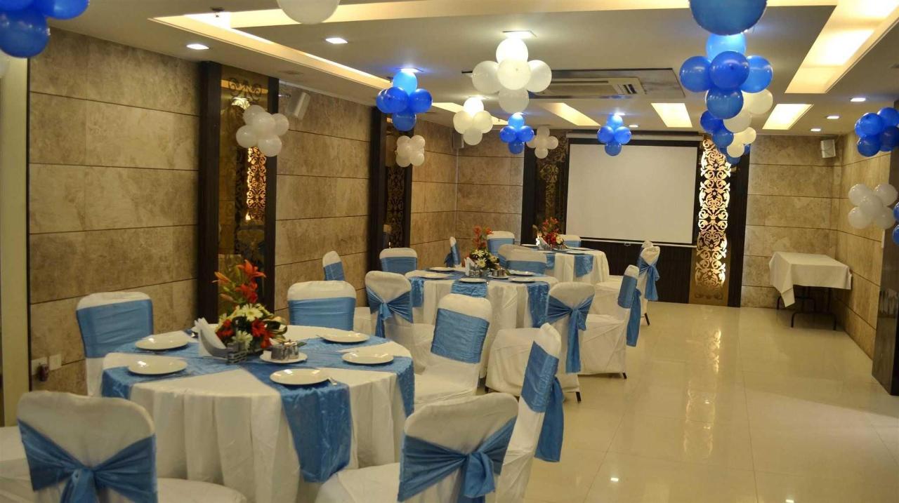 Banquet Halls & Conference Halls